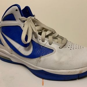 Nike Flywire Basketball Sneakers blue and white